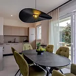 Luxury Adris With Heated Pool, Gym, Sauna - Split וילה *