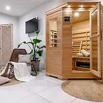 וילה Luxury Adris With Heated Pool, Gym, Sauna - Split Kaštela