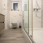 Luxury Adris With Heated Pool, Gym, Sauna - Split וילה *