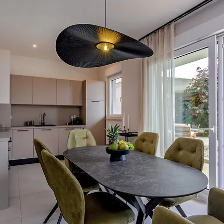 Luxury Adris With Heated Pool, Gym, Sauna - Split Vila *
