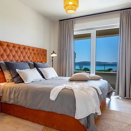 Luxury Adris With Heated Pool, Gym, Sauna - Split * Kaštela