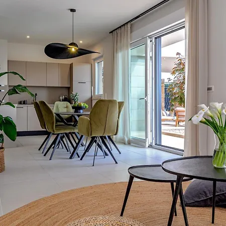 Luxury Adris With Heated Pool, Gym, Sauna - Split Vila *