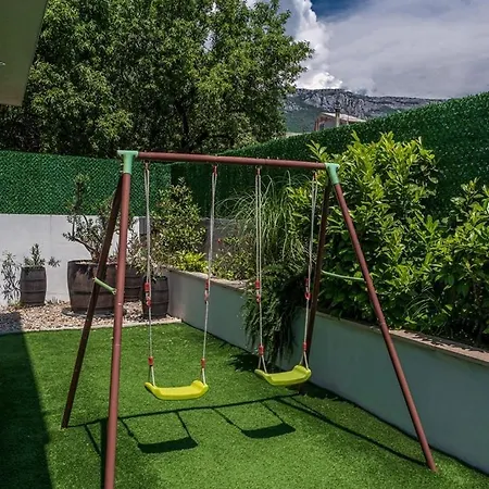 Luxury Adris With Heated Pool, Gym, Sauna - Split Vila