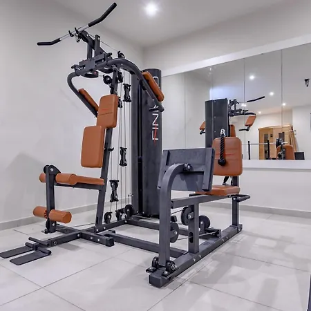 Luxury Adris With Heated Pool, Gym, Sauna - Split Villa Kaštela