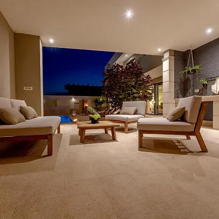 Villa Luxury Adris With Heated Pool, Gym, Sauna - Split *