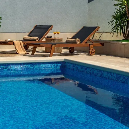 Luxury Adris With Heated Pool, Gym, Sauna - Split * Kaštela