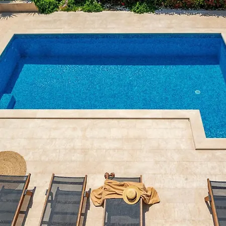 Luxury Adris With Heated Pool, Gym, Sauna - Split *