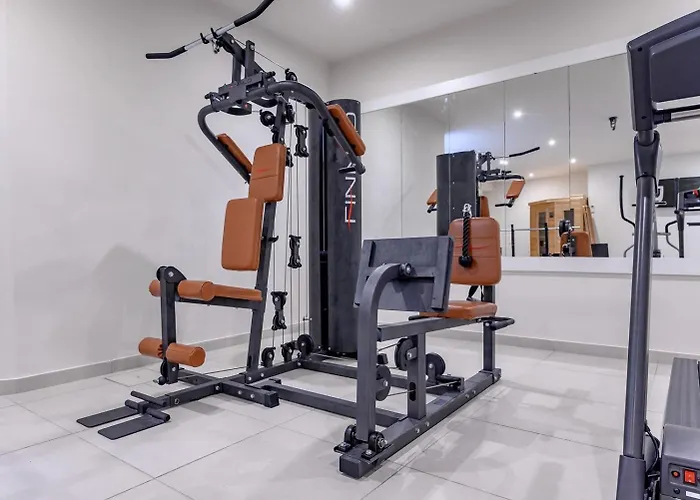 Luxury Adris With Heated Pool, Gym, Sauna - Split Villa Kaštela