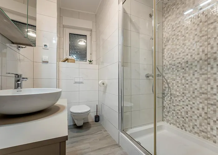 Luxury Adris With Heated Pool, Gym, Sauna - Split * Kaštela