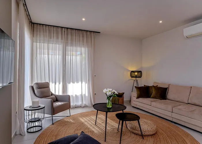 Luxury Adris With Heated Pool, Gym, Sauna - Split Villa Kaštela