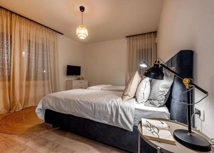 Luxury Adris With Heated Pool, Gym, Sauna - Split Villa *