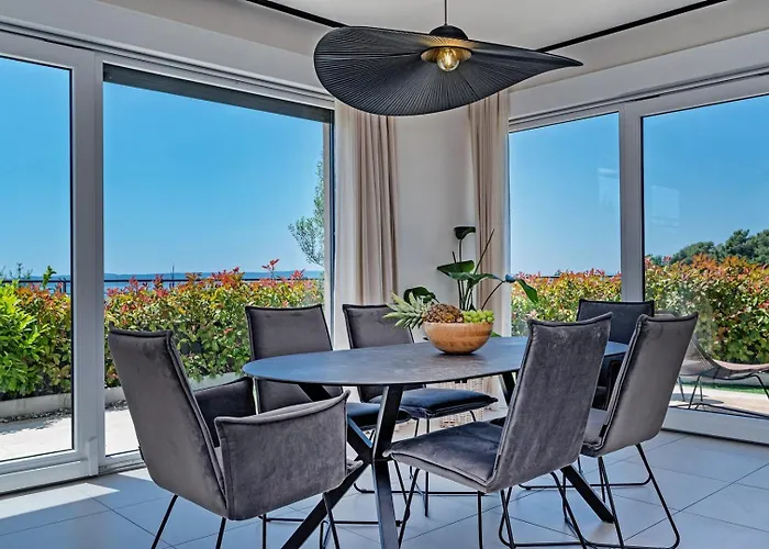 Villa Luxury Adris With Heated Pool, Gym, Sauna - Split Kaštela