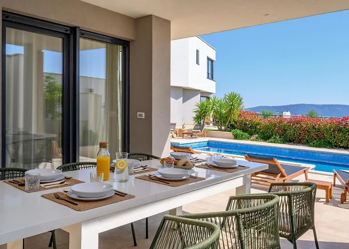 Luxury Adris With Heated Pool, Gym, Sauna - Split Villa