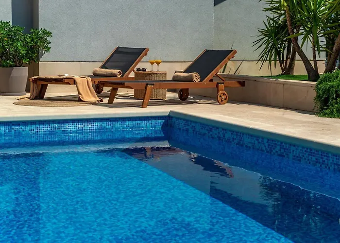 Luxury Adris With Heated Pool, Gym, Sauna - Split * Kaštela